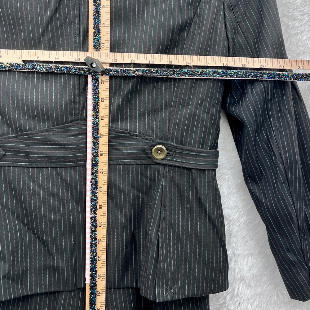 Ladies Pant Suit - Picture 14 of 16